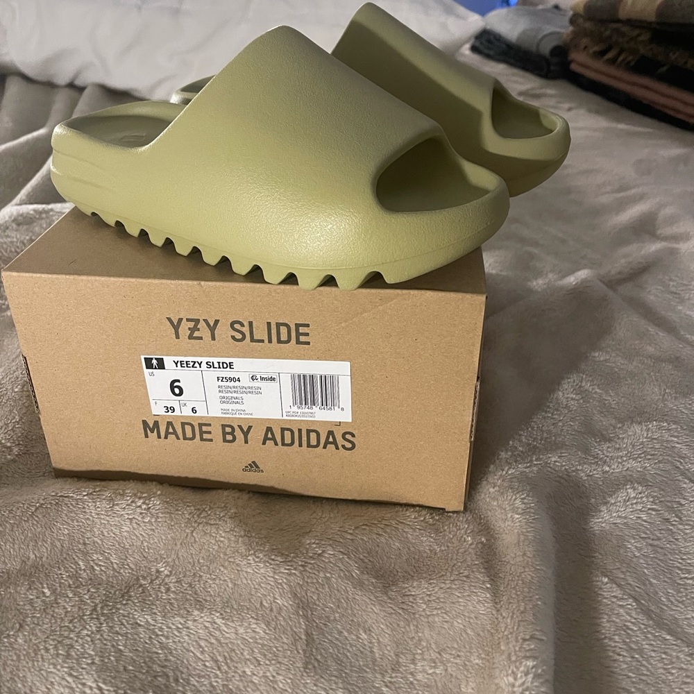 Yeezy Slides